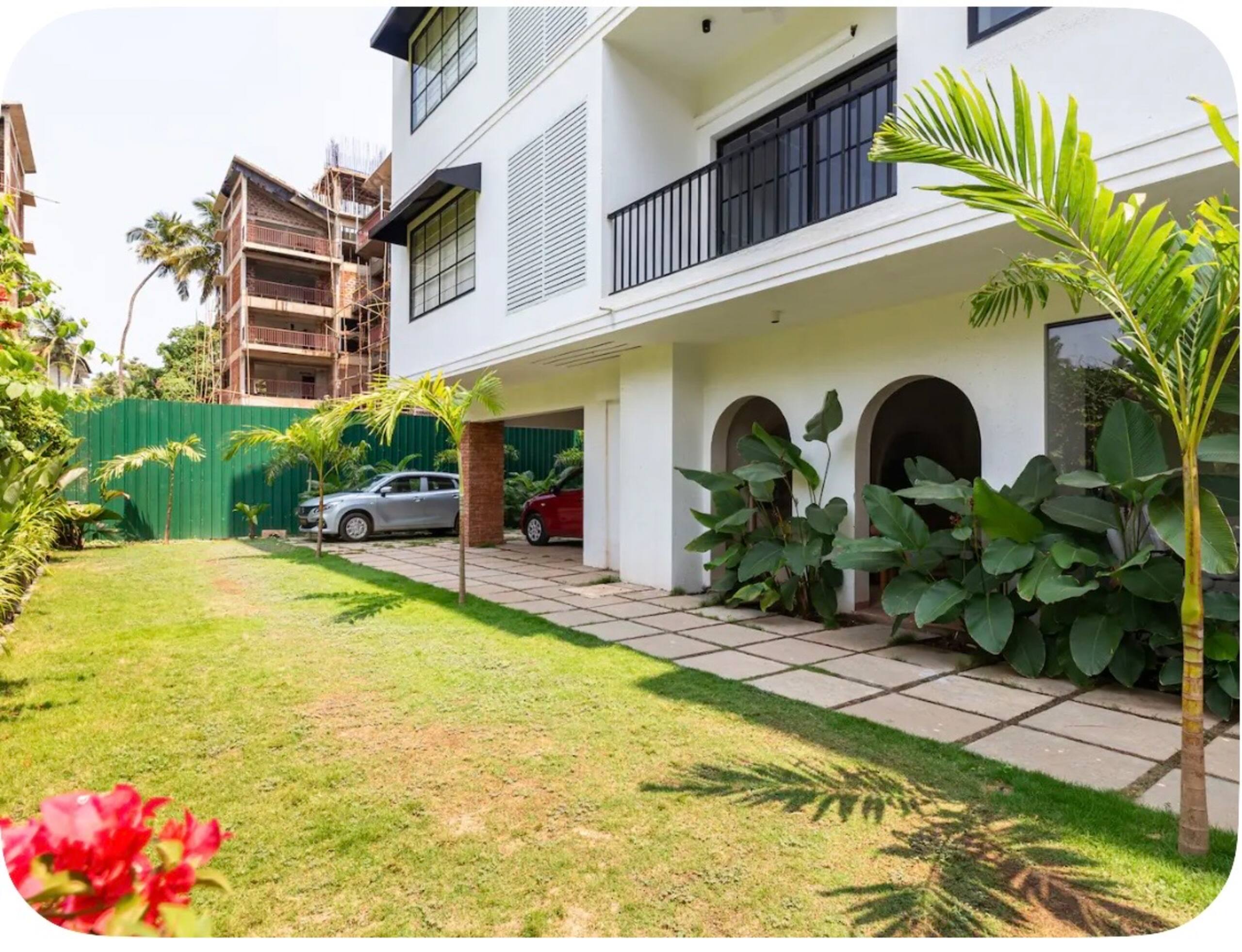 Avtara | Stylish 1BR Getaway in Calangute 18