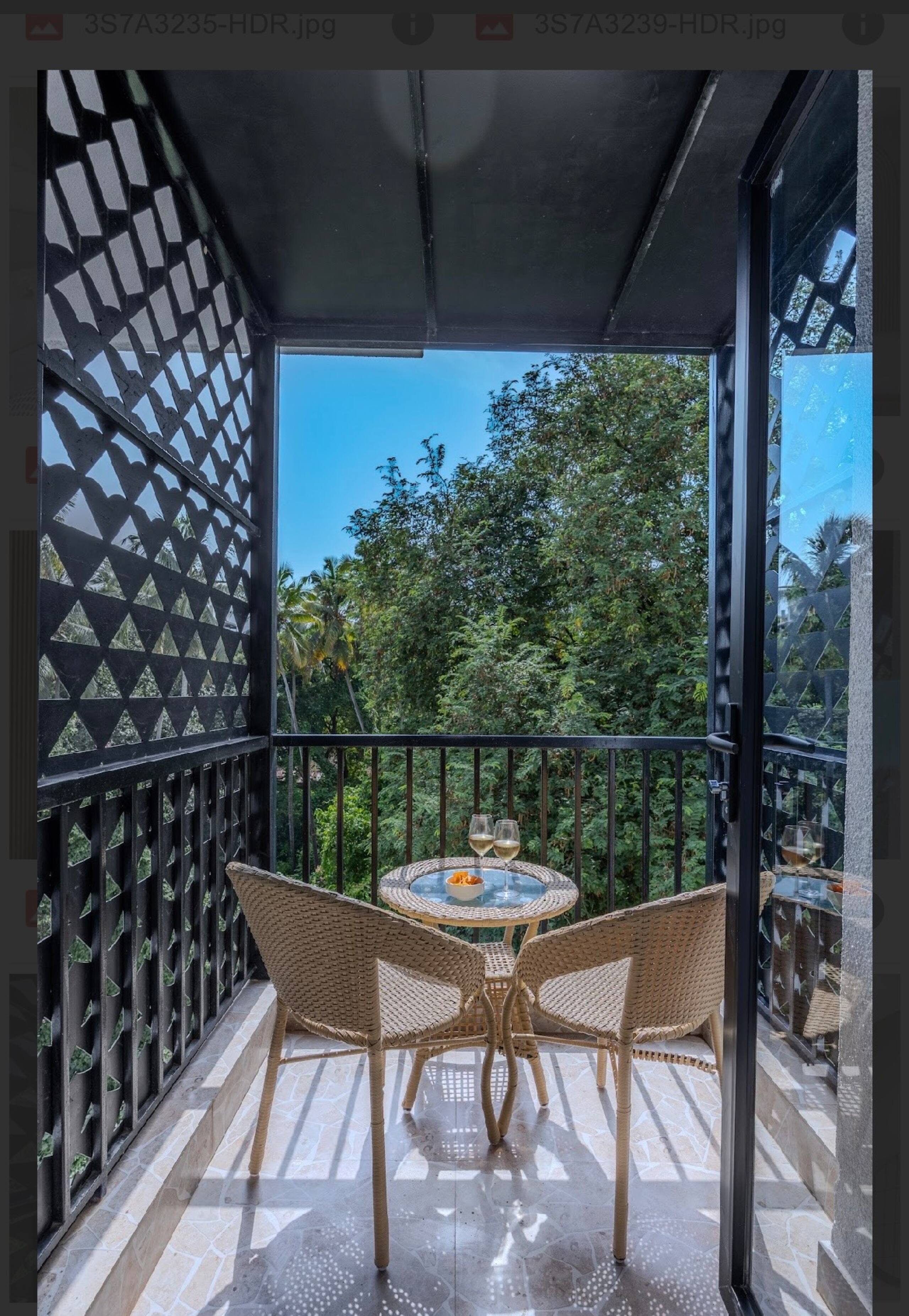 Avtara | Stylish 1BR Getaway in Calangute 14