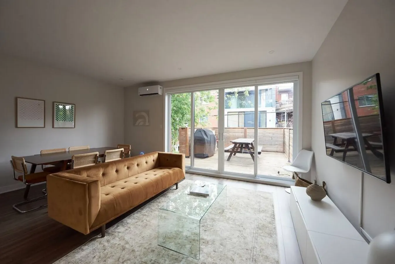 Little Italy - Design 3-bedroom flat with private terrace in Little Italy 2
