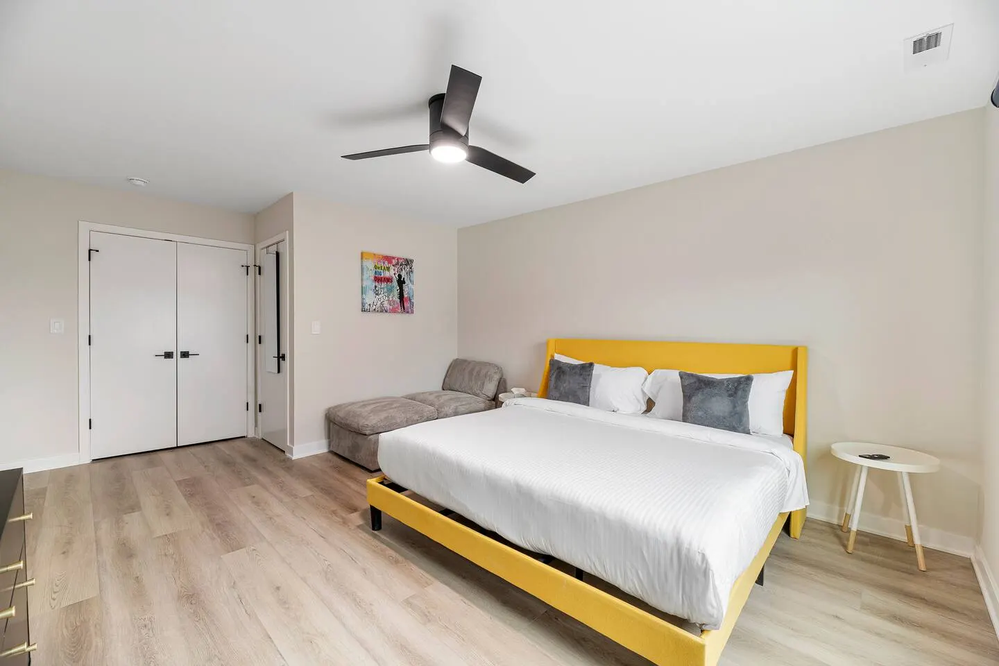 Beautifully remodeled, Perfect for large groups 9