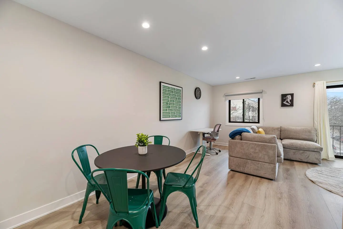 Beautifully remodeled, Perfect for large groups 12