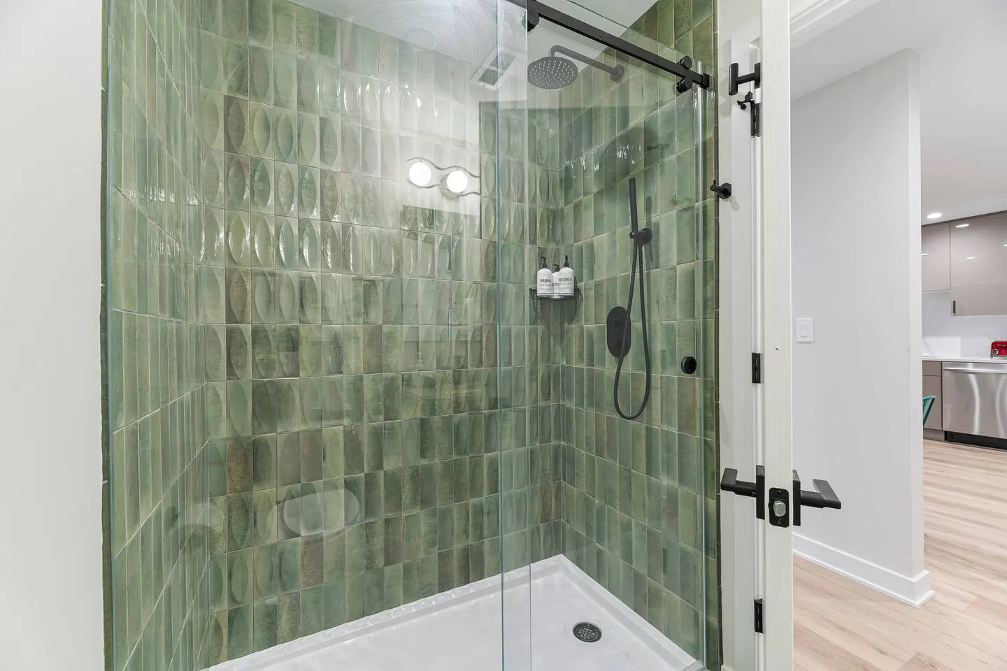 Beautifully remodeled, Perfect for large groups 13