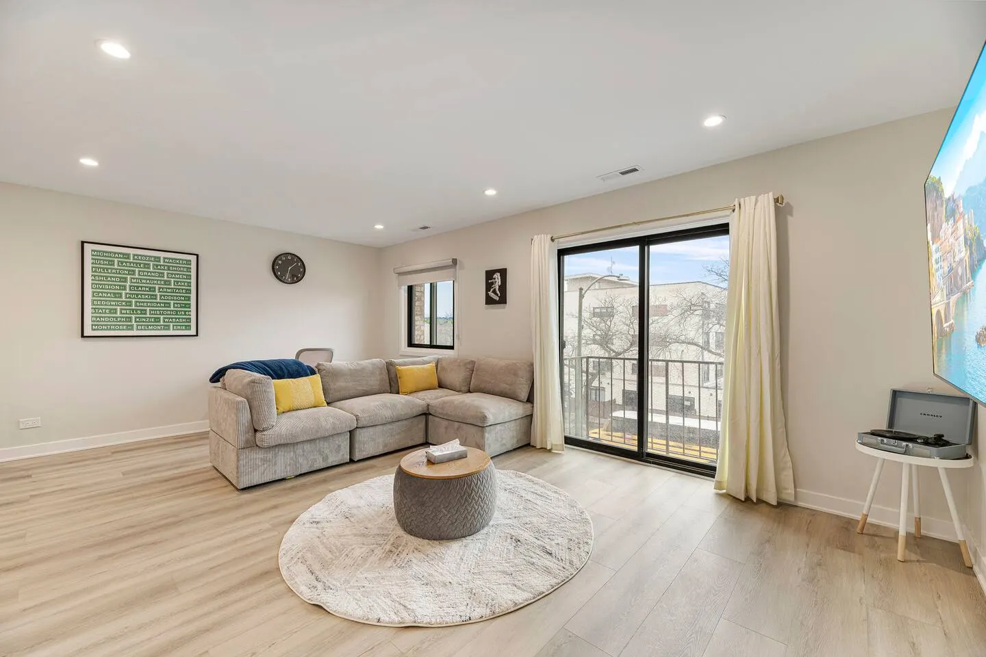 Beautifully remodeled, Perfect for large groups 18