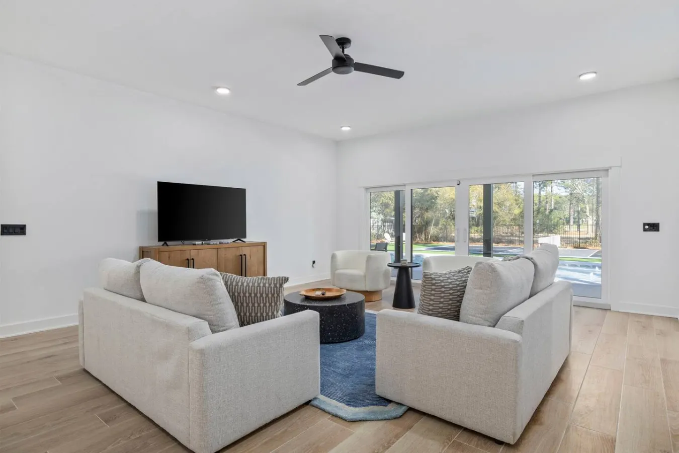 Low Country Lux 7