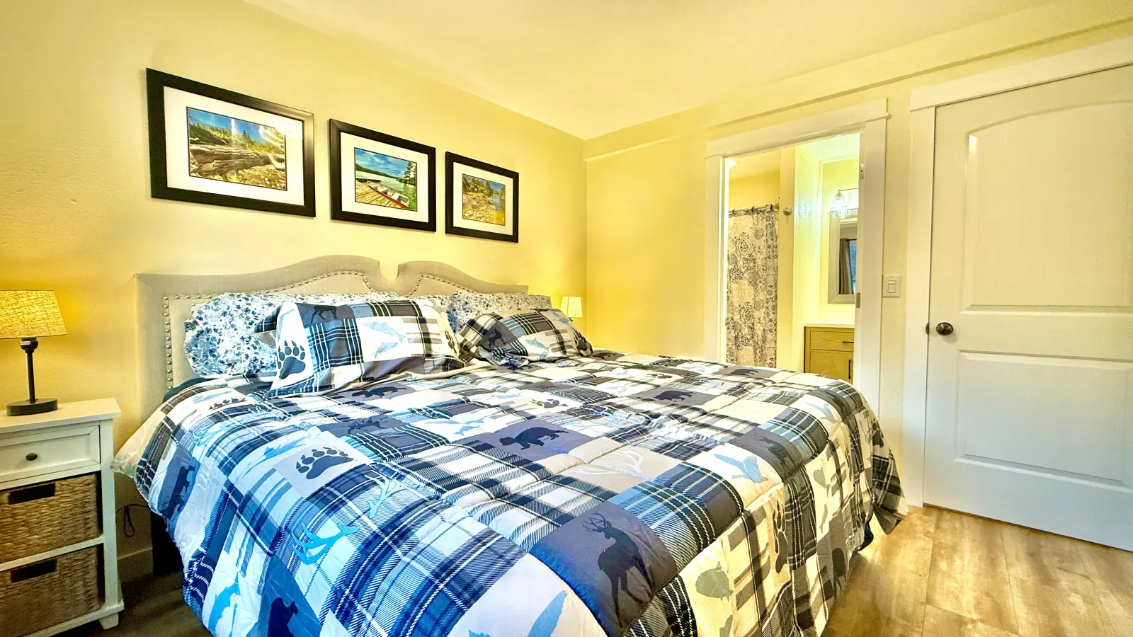 Eugene / Springfield Vacation Home 3 bedroom - 2 bath. Easy Access 1