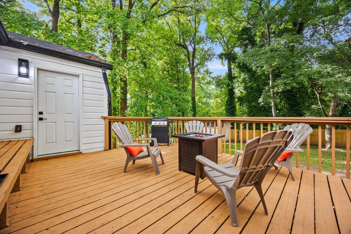 3BR Upstairs Unit near Mercedes-Benz 4