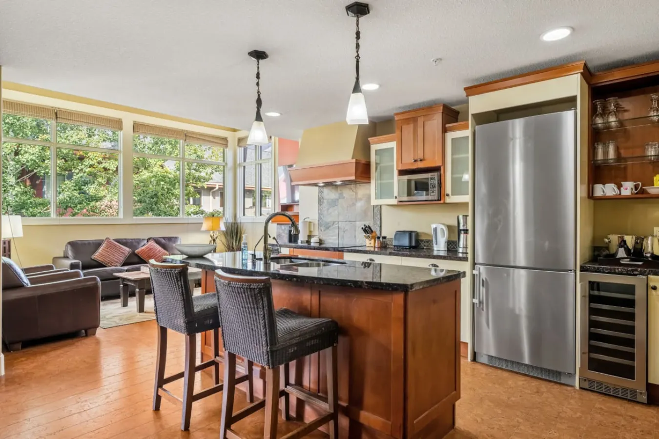 Stylish Rockies Escape King Suite, Patio 1