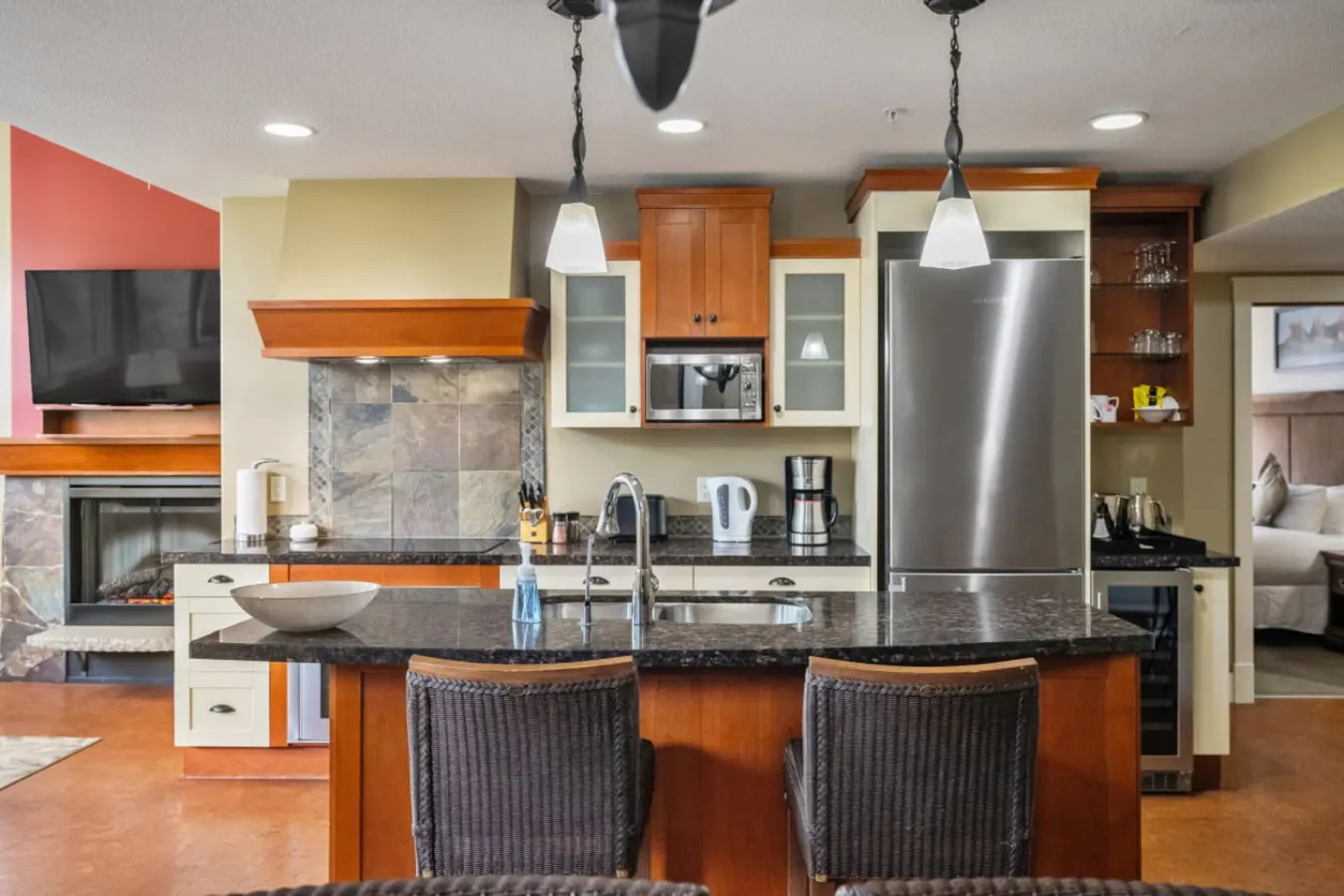 Stylish Rockies Escape King Suite, Patio 6