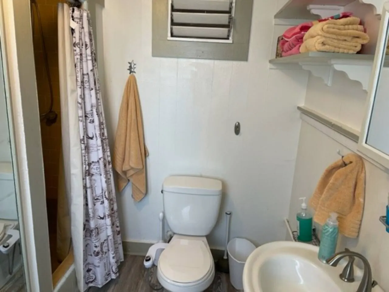 30+ day stays in Honolulu Studio 8