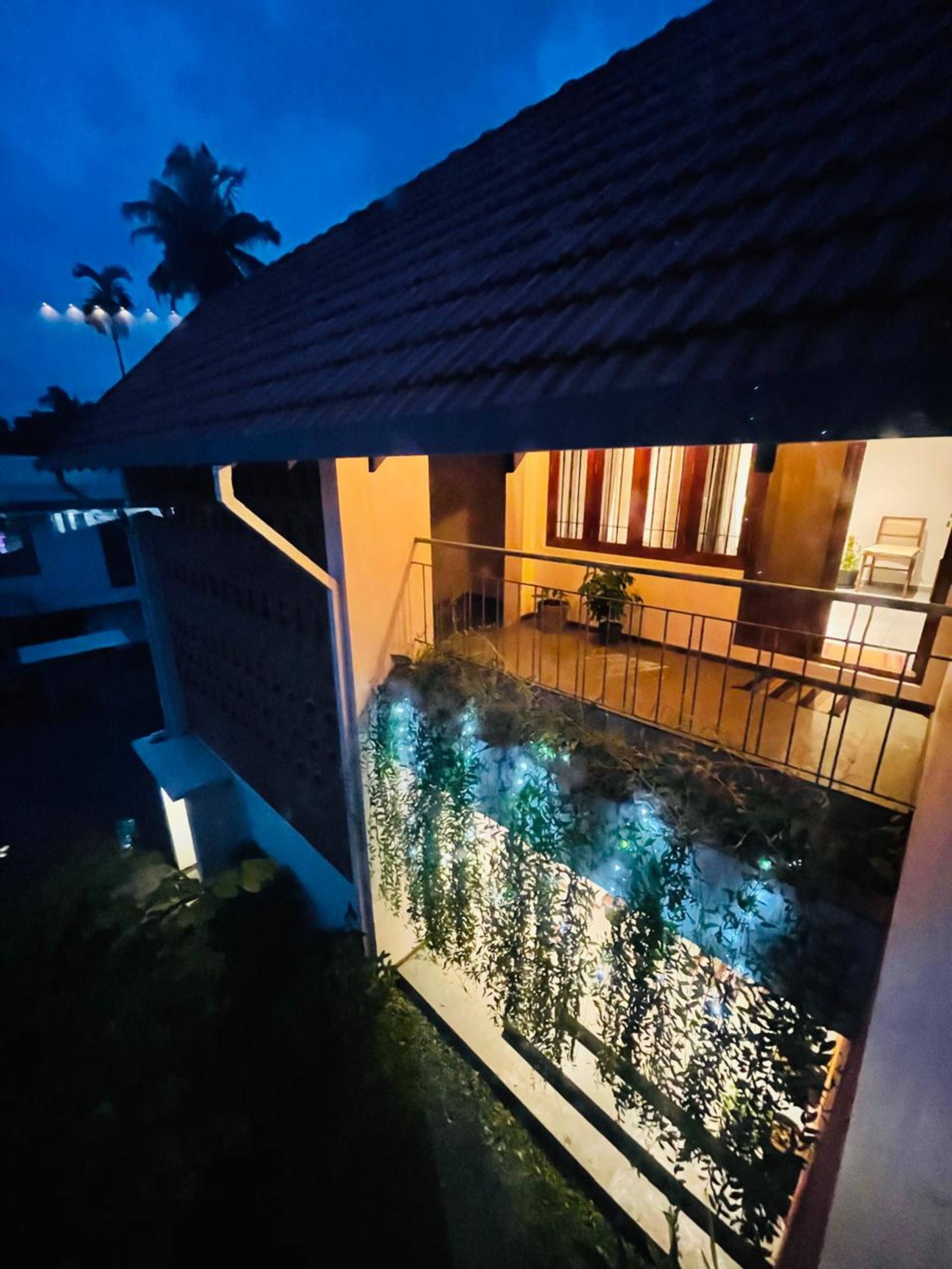 Nirvana Boutique Apartments city vibes (2) 9