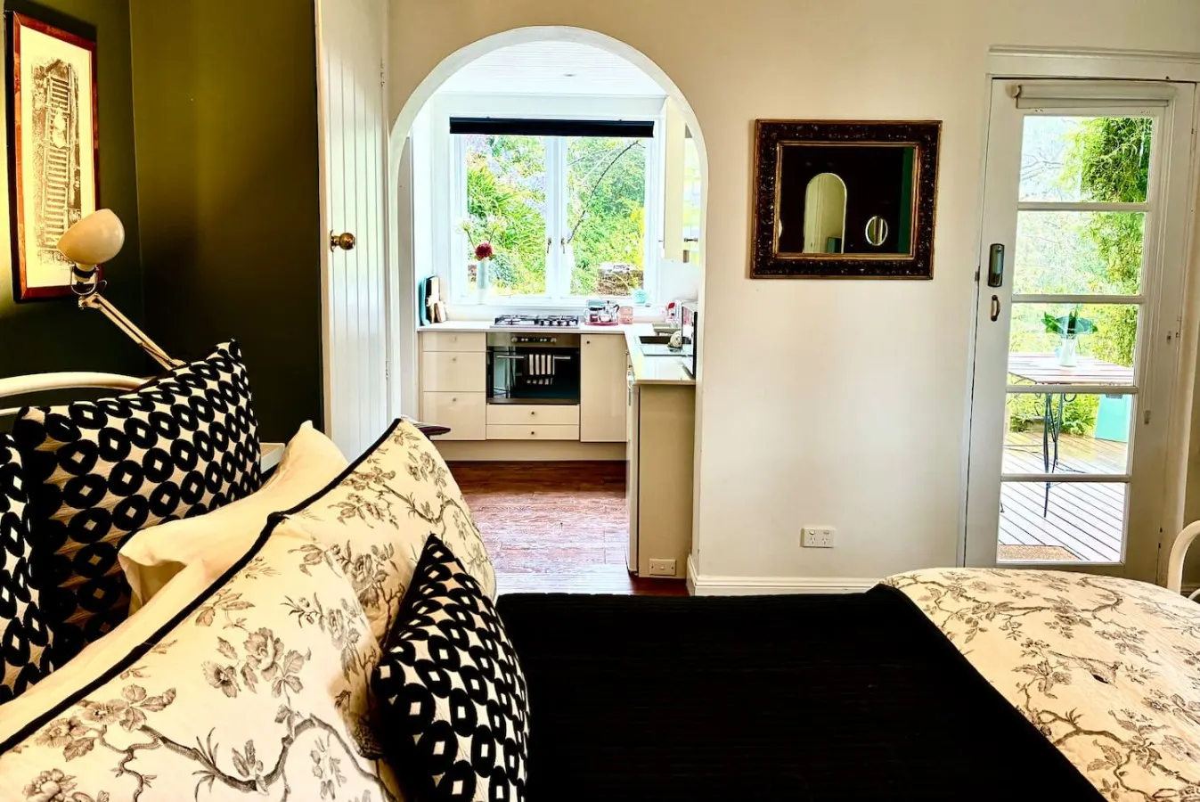 Elphin - your private Leura valley 9