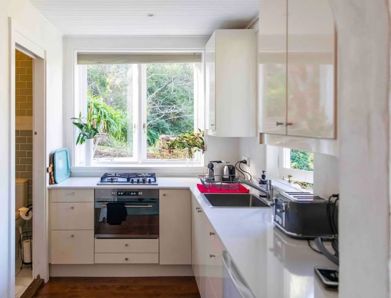 Elphin - your private Leura valley 16