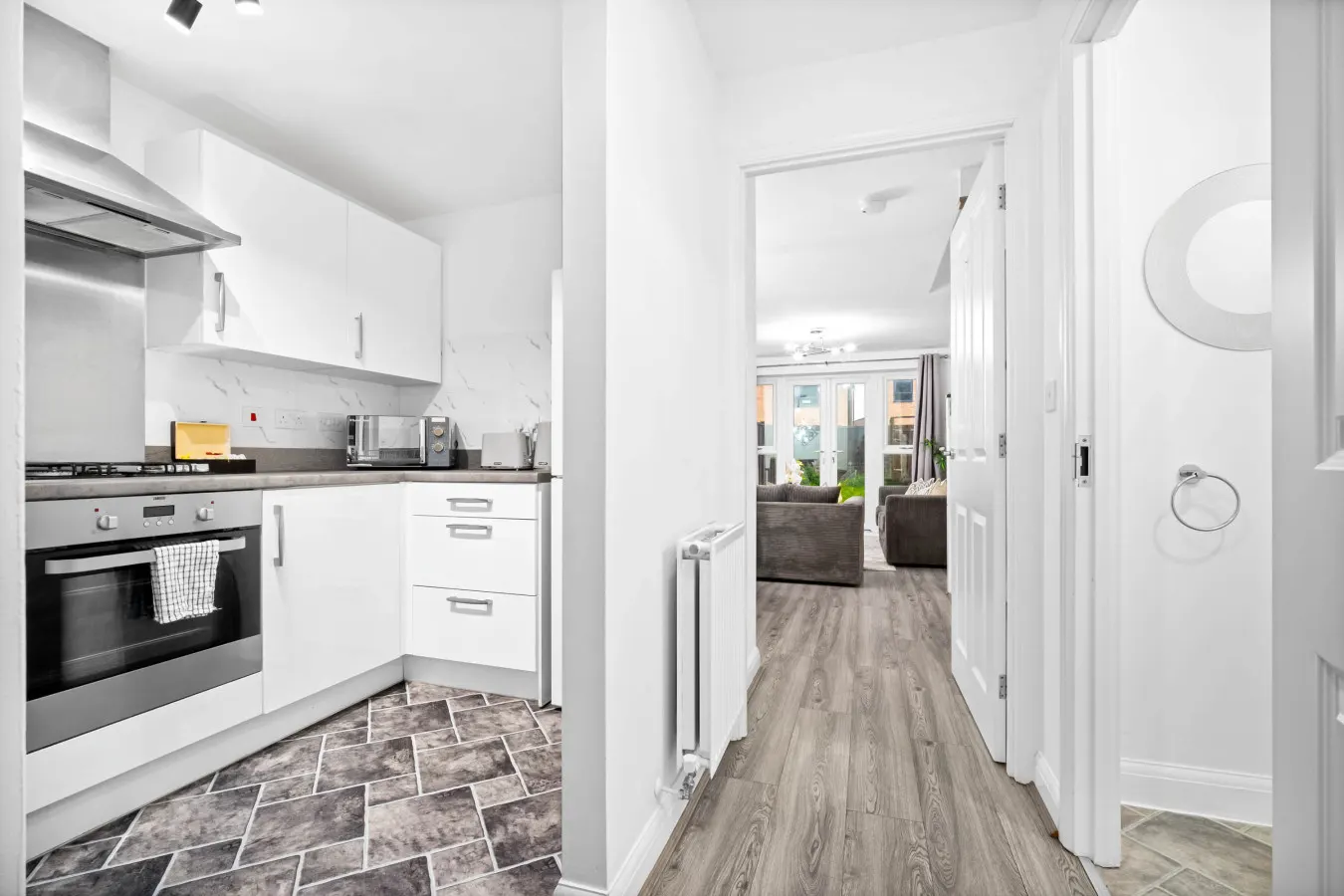 Charming 2-Bedroom Home with Garden & Driveway Parking 17