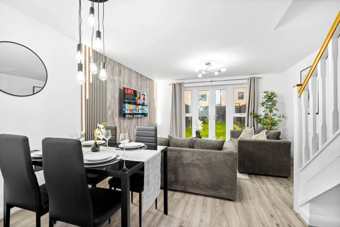 Charming 2-Bedroom Home with Garden & Driveway Parking 20