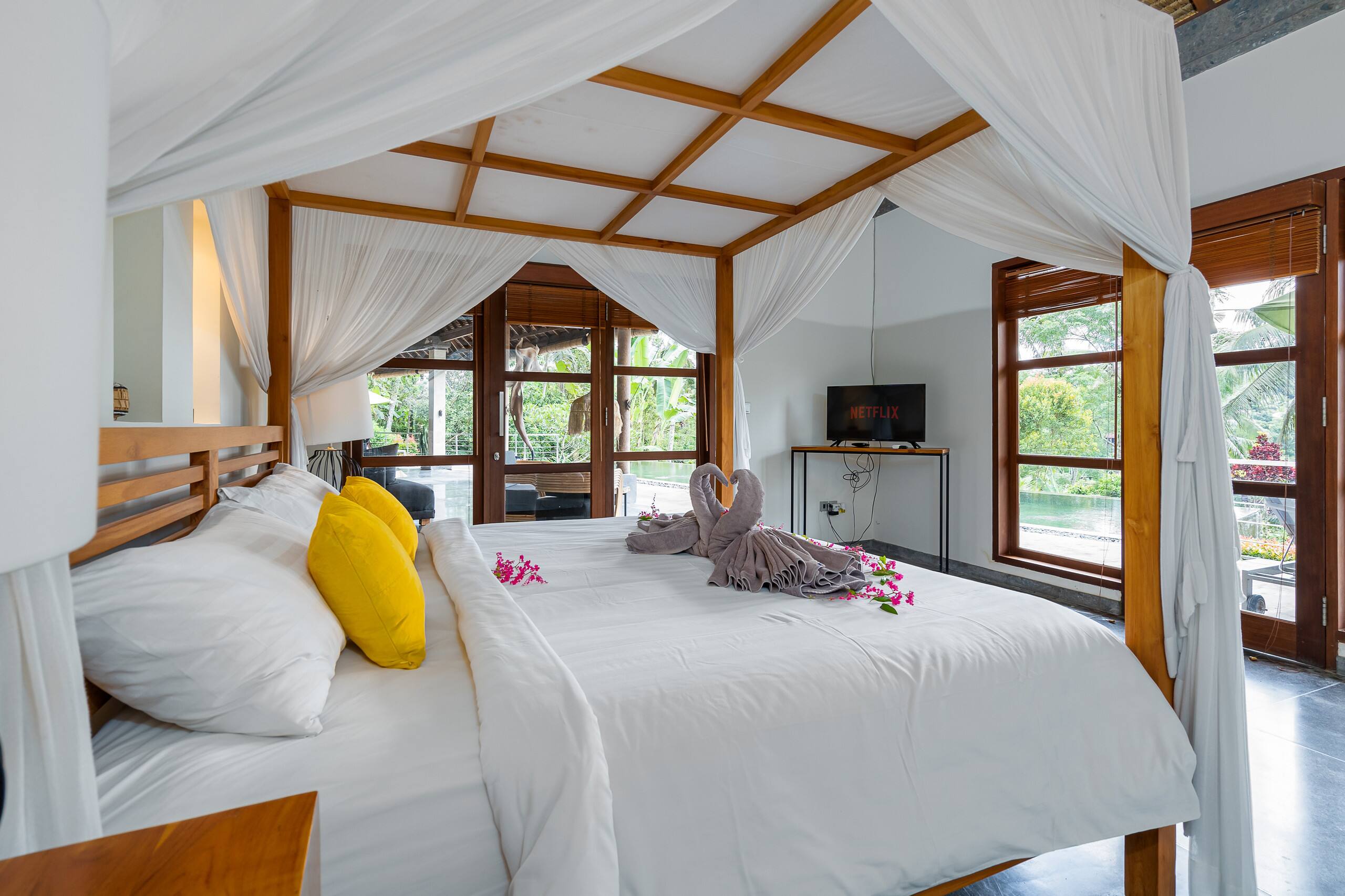 3BR private villa North of Ubud with jungle view — photo 3