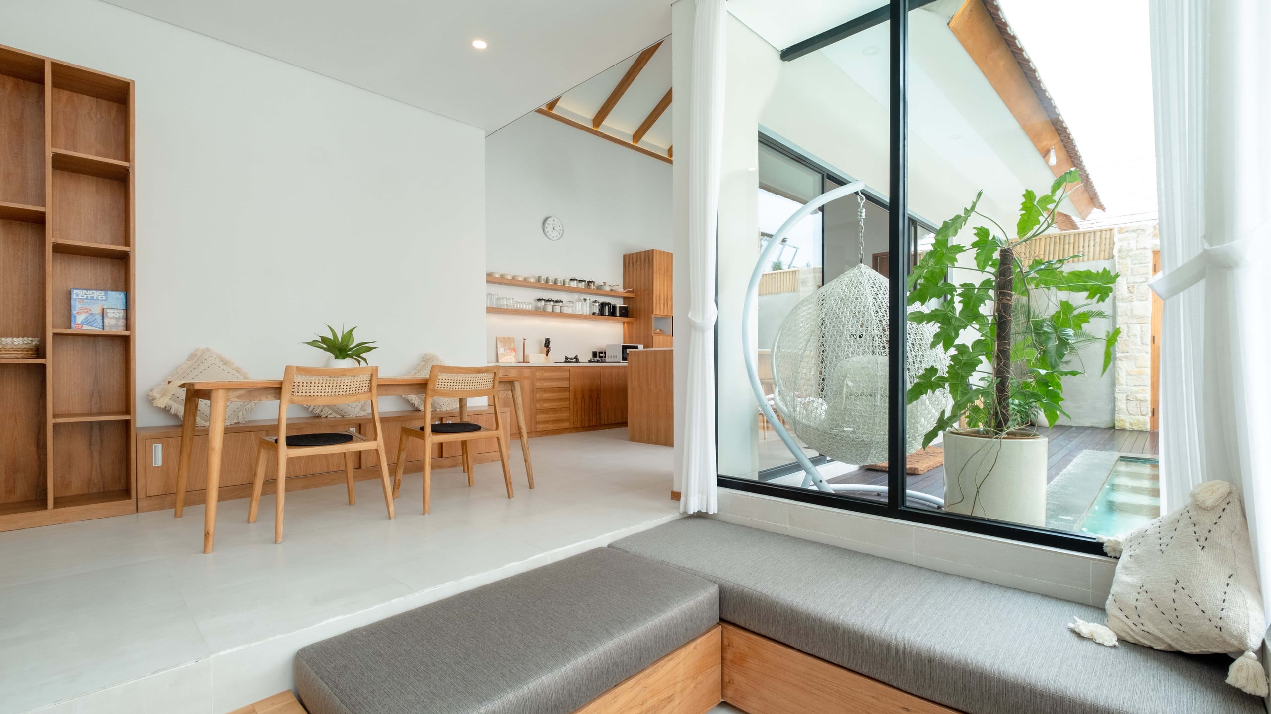 Modern 2BR Villa•Prime Area•Walk to Cafés & Shops 9
