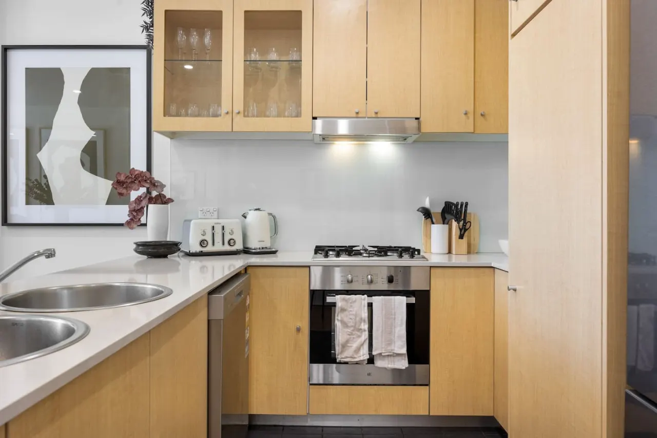 City Haven on York—Refined Skyline Living 20