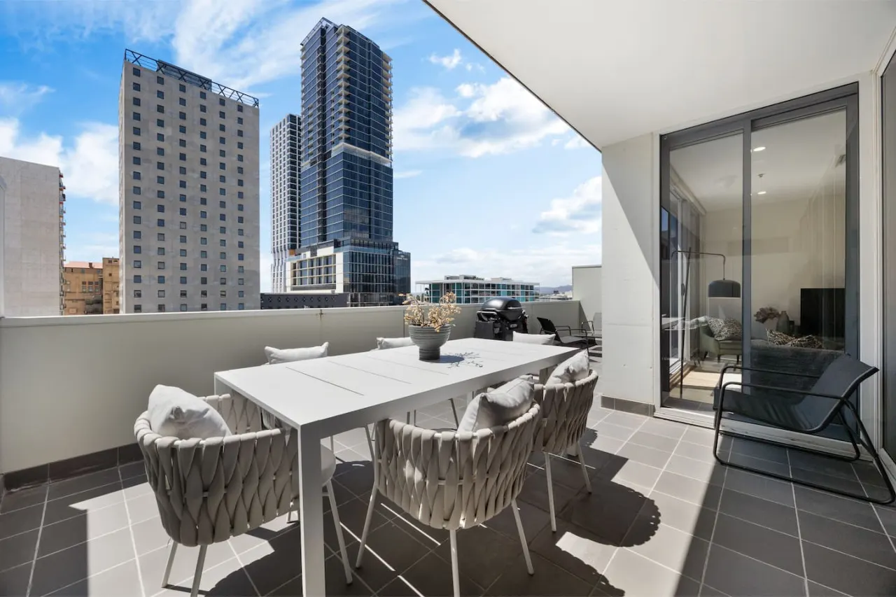 City Haven on York—Refined Skyline Living — photo 4