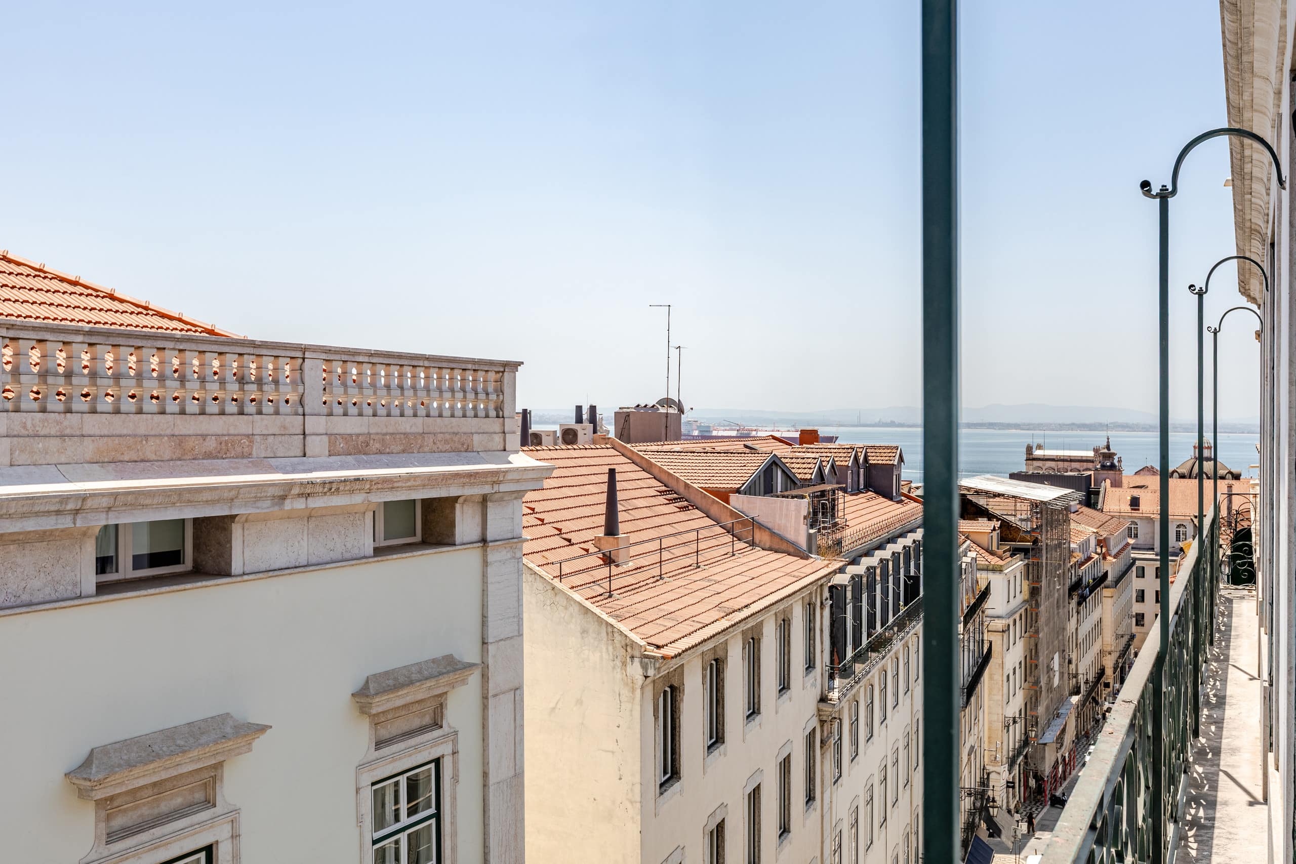 Deluxe apartment in Chiado 23