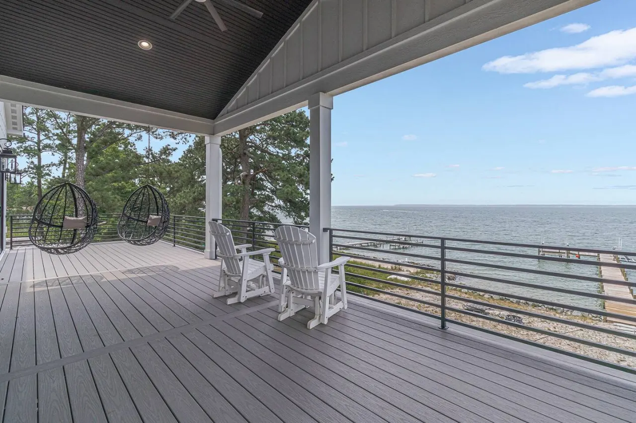 Serenity on the Bay 16