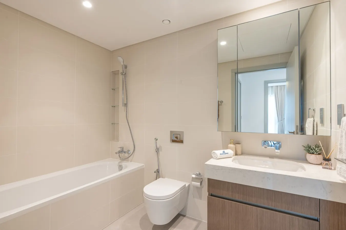 High End Home with Private Beach Access 14