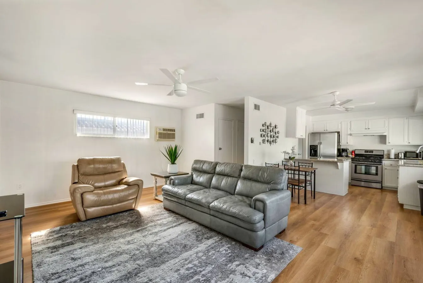 Monthly Rental Near South Coast Plaza | 1Bed1Bath
