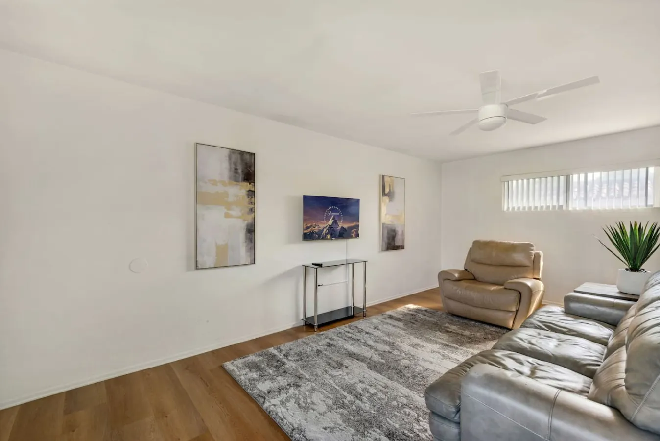 Monthly Rental Near South Coast Plaza 1Bed1Bath 6
