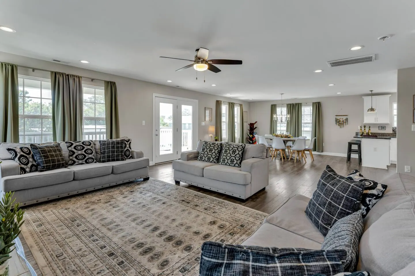 Norfolk 4BR Home Chesapeake Bay + Covered Deck 15