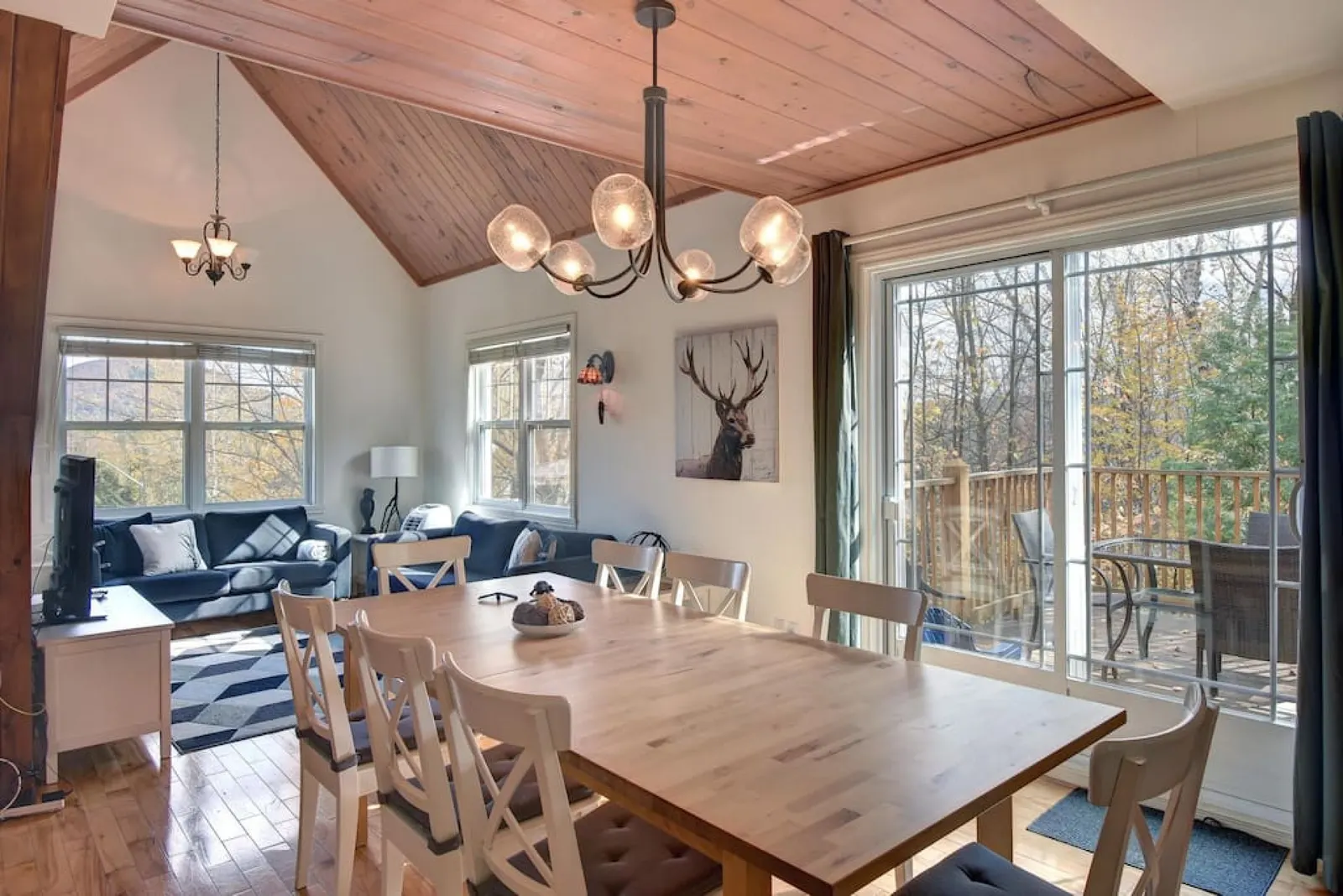 Tremblant Chalet Haven - 3-BR Mountain Retreat 10