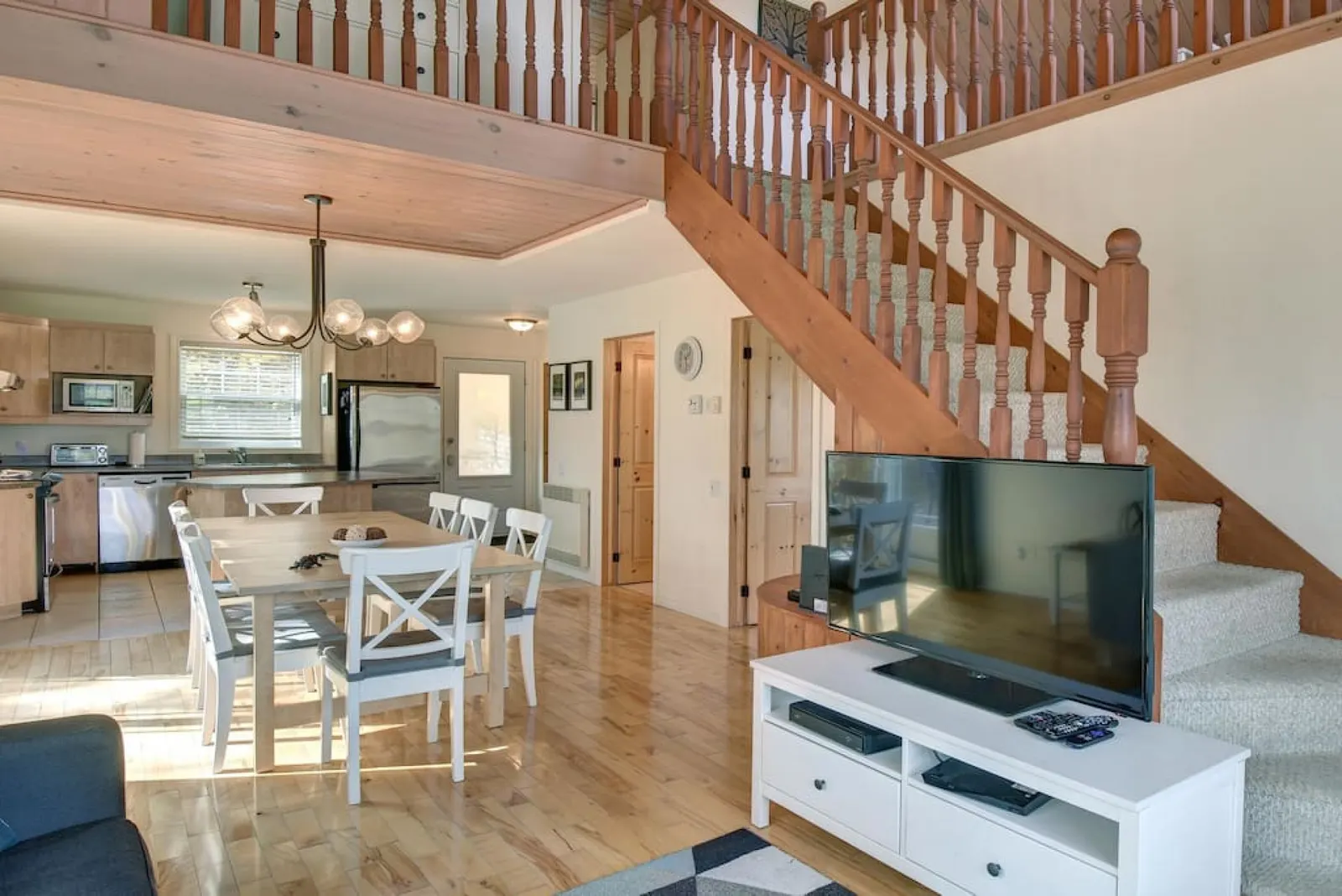 Tremblant Chalet Haven - 3-BR Mountain Retreat 6