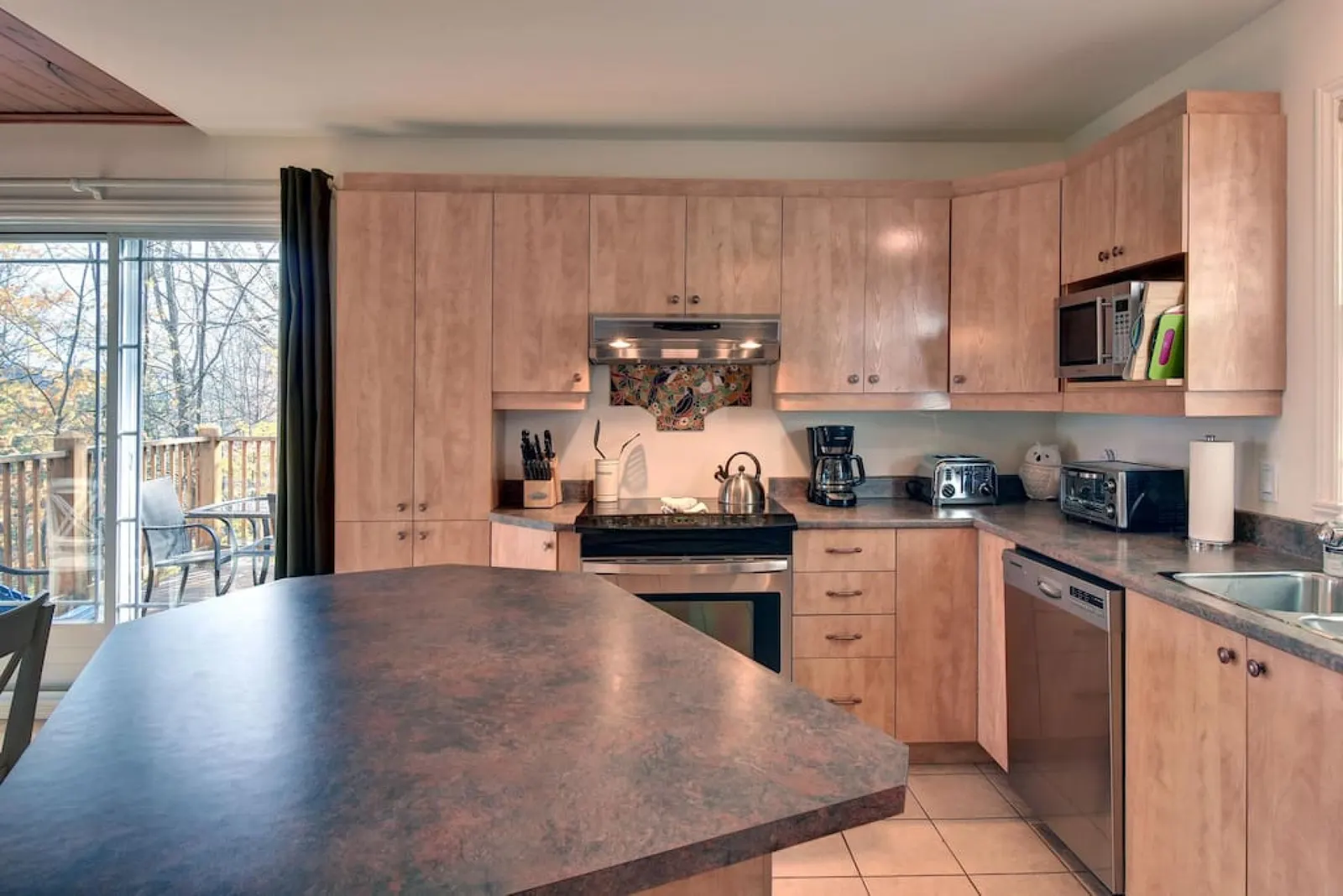Tremblant Chalet Haven - 3-BR Mountain Retreat 8