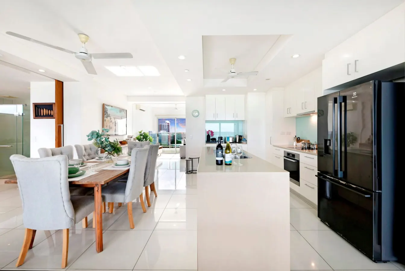 Zen Skytower Harbourview -Exclusive 3br Family Apt 17