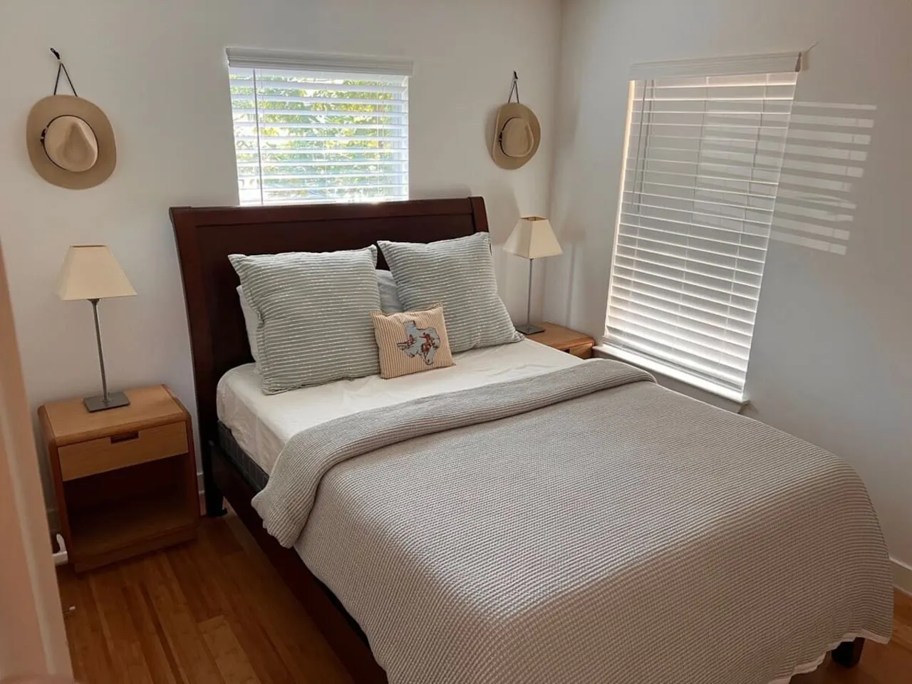 Retro Cowboy Villa in the Heart of Austin 14