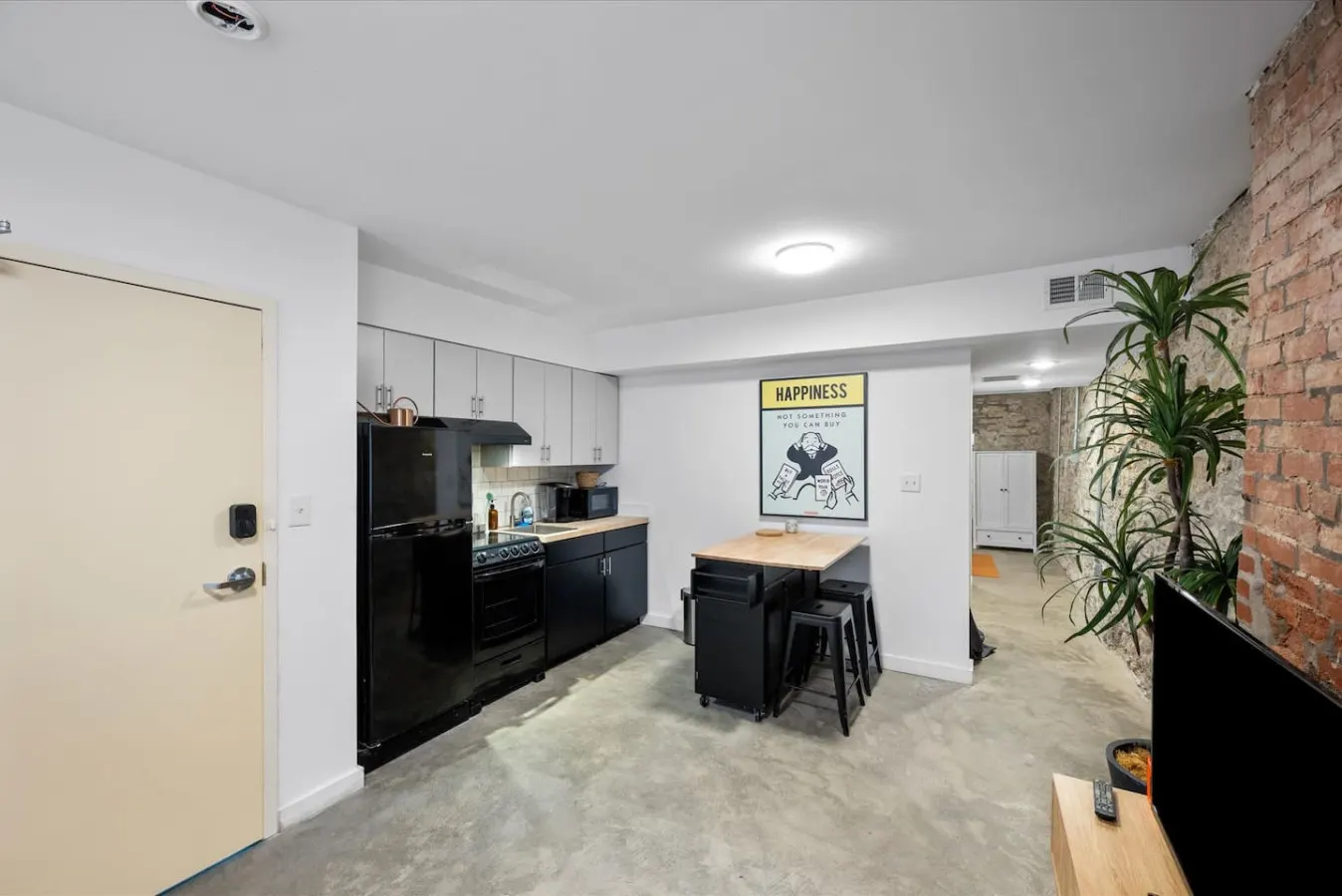 Cozy 1BR Near Findlay Market and UC, Rhinegeist 7