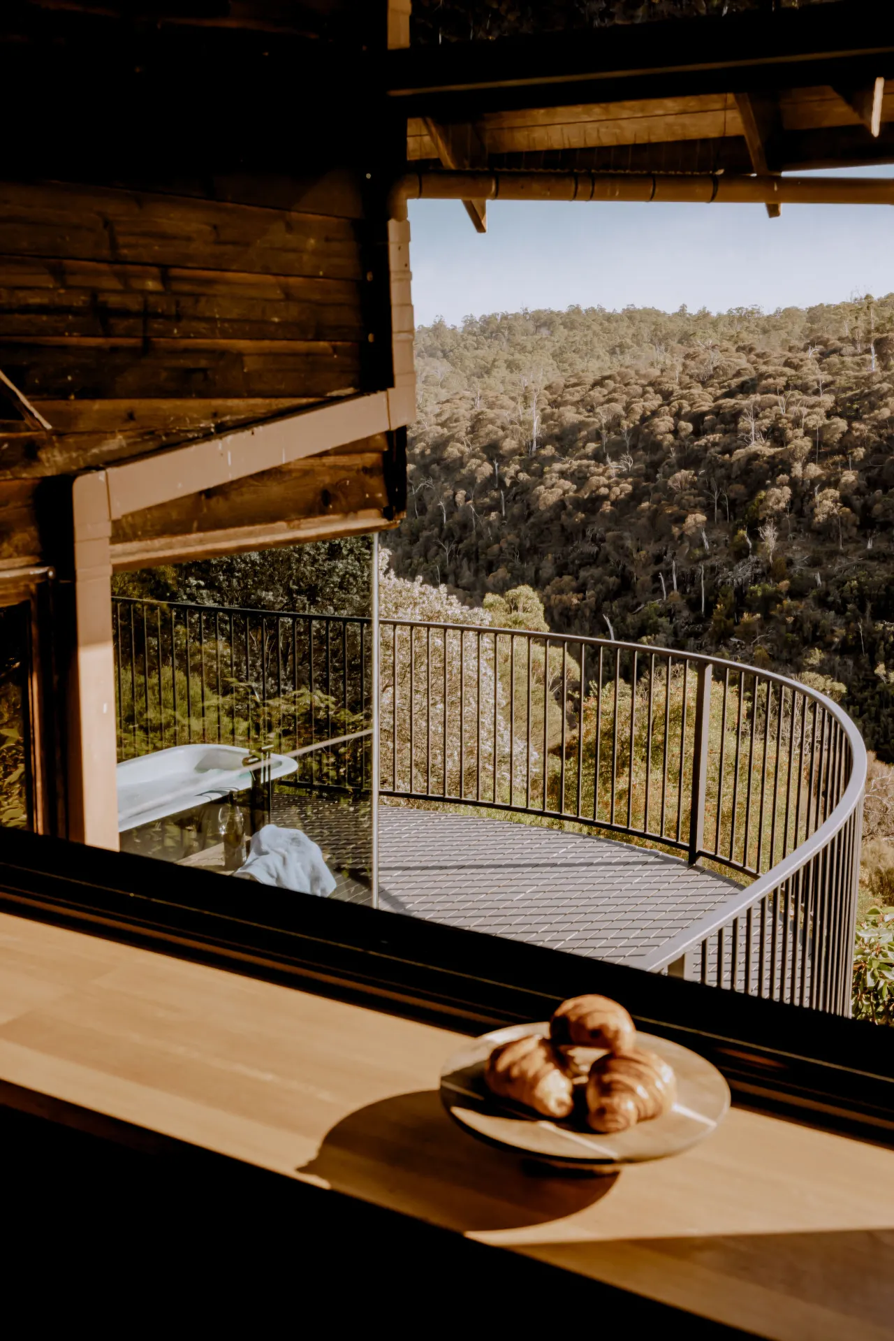 Esk Treehouse Cabin 12