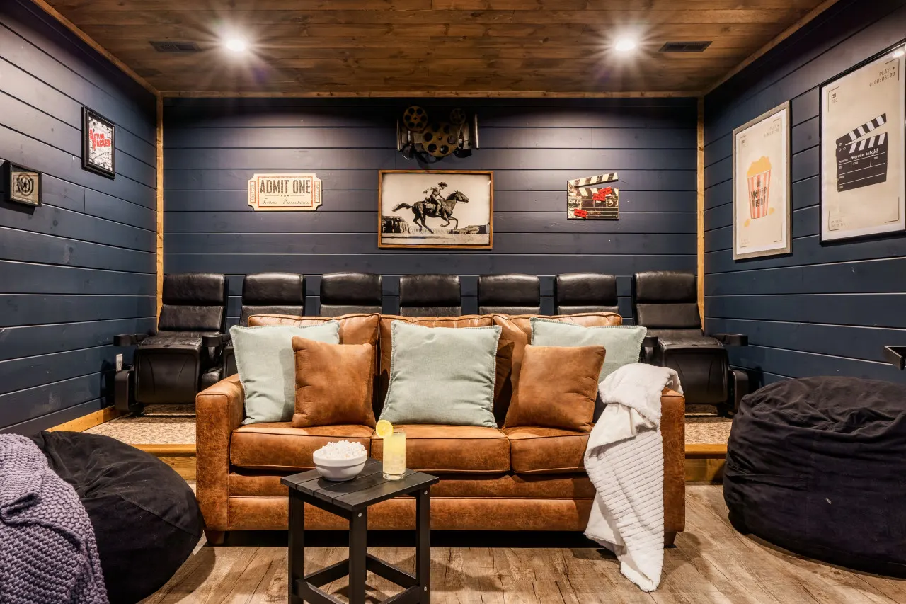 LUX Indoor POOL Cabin GameRoom Theatre & Hot Tub! 5