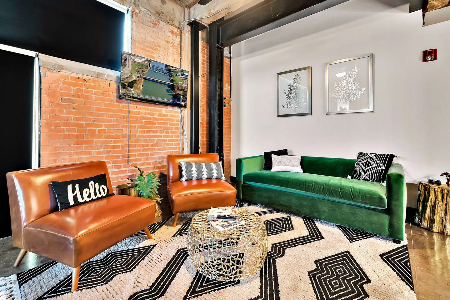 Oso Condo - Walk To The Silos 10
