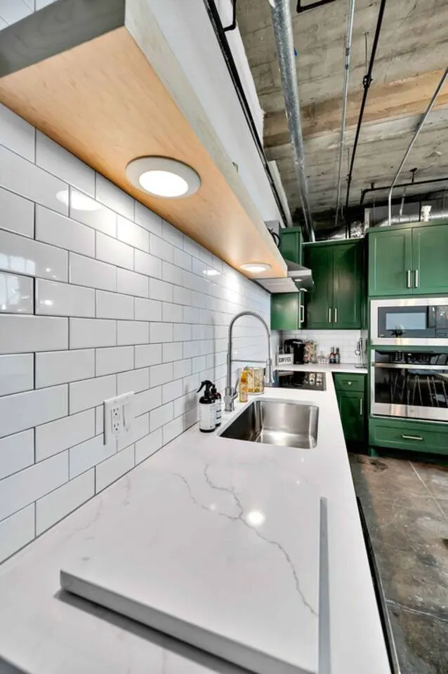 Oso Condo - Walk To The Silos 15
