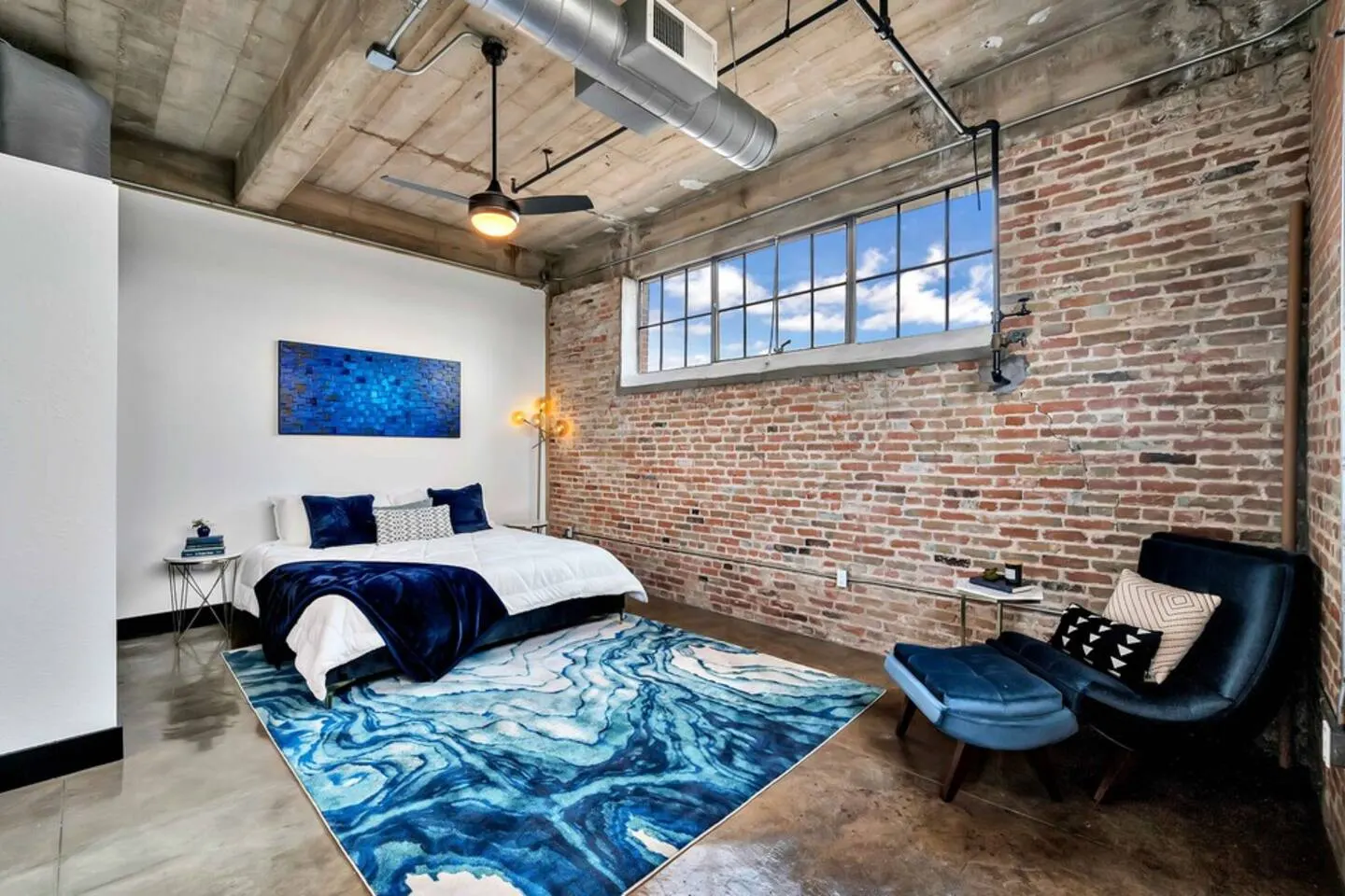 Oso Condo - Walk To The Silos 18