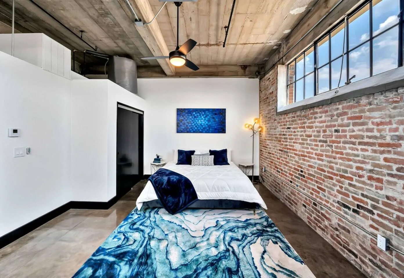 Oso Condo - Walk To The Silos 20