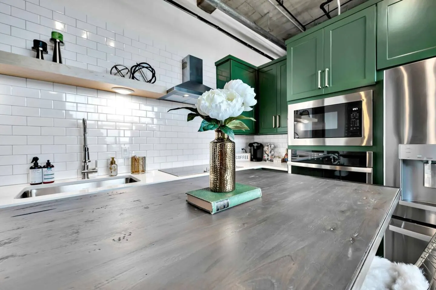 Oso Condo - Walk To The Silos 6