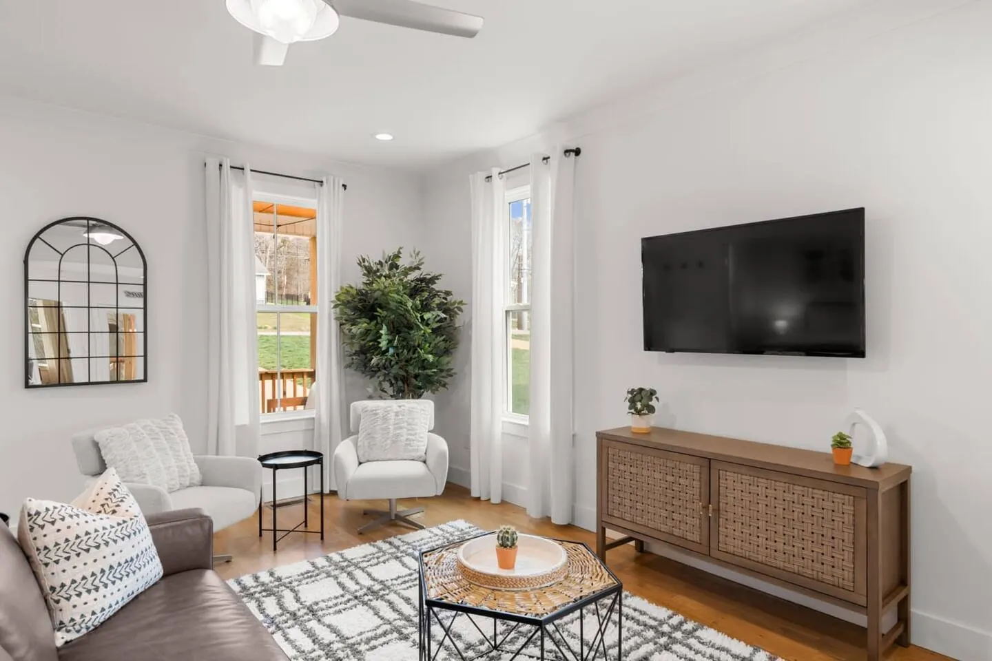 *Nashville* 4BR Farmhouse Monthly-Stay Friendly 19