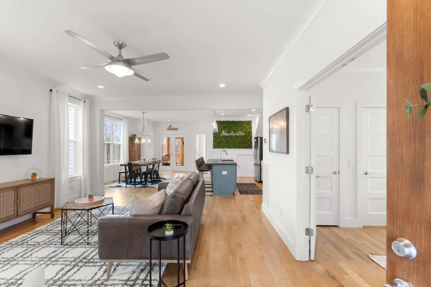 *Nashville* 4BR Farmhouse Monthly-Stay Friendly 20