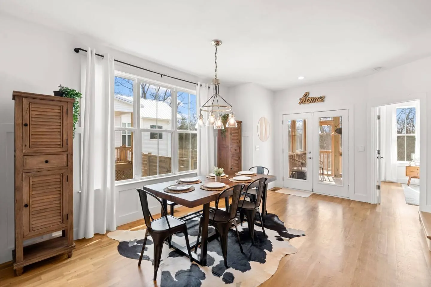 *Nashville* 4BR Farmhouse Monthly-Stay Friendly 3