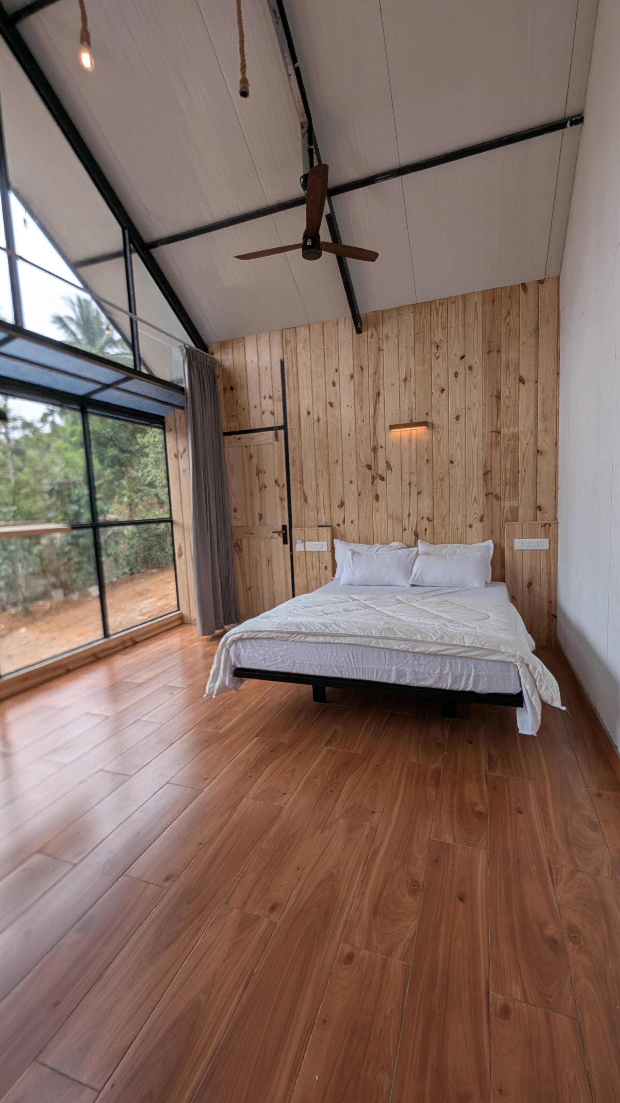 Rustic Charm in the Heart of the Rainforest 7