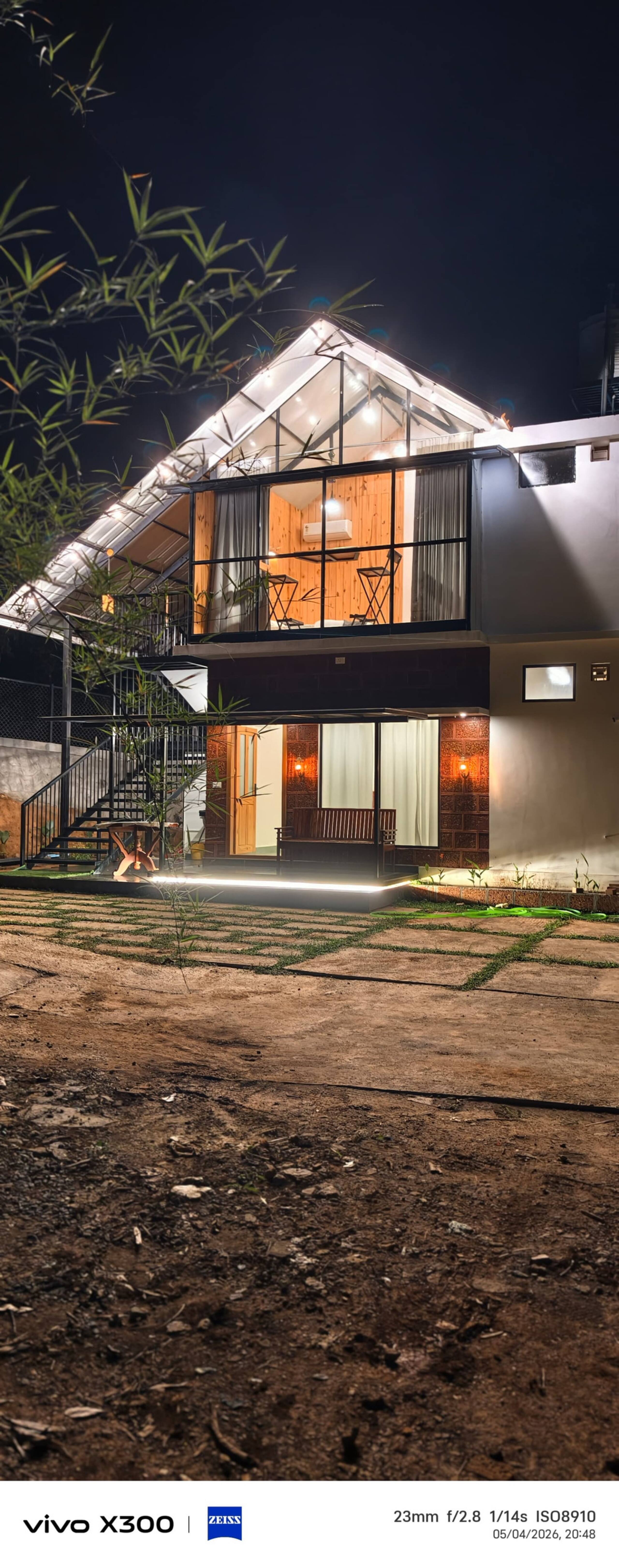 Rustic Charm in the Heart of the Rainforest 4