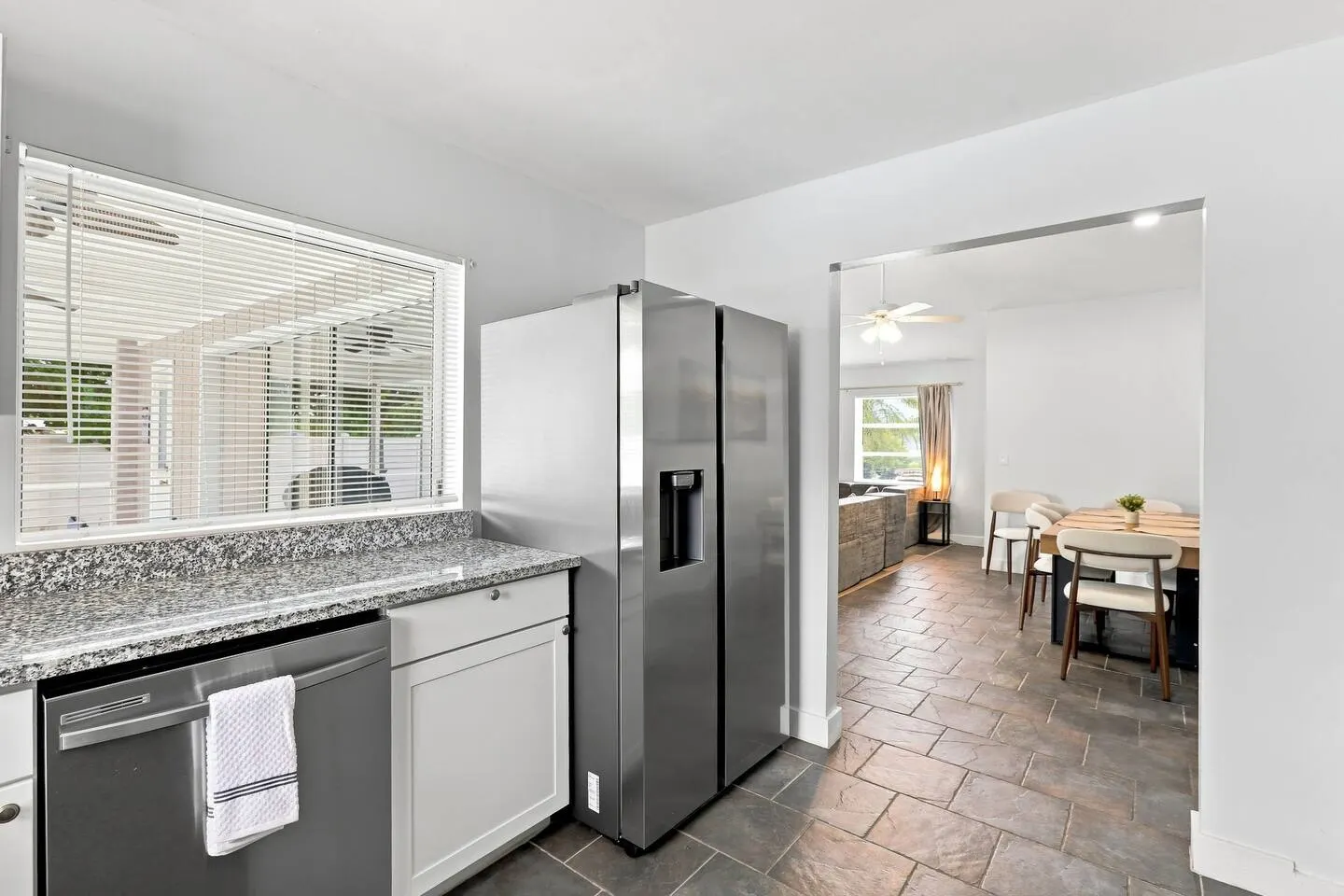 Spacious Pool Home Near Englewood Beach | Sleeps 8 — photo 2