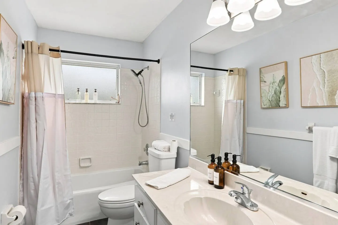 Spacious Pool Home Near Englewood Beach | Sleeps 8 — photo 3