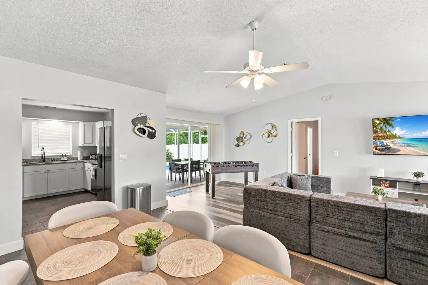 Spacious Pool Home Near Englewood Beach | Sleeps 8 — photo 4