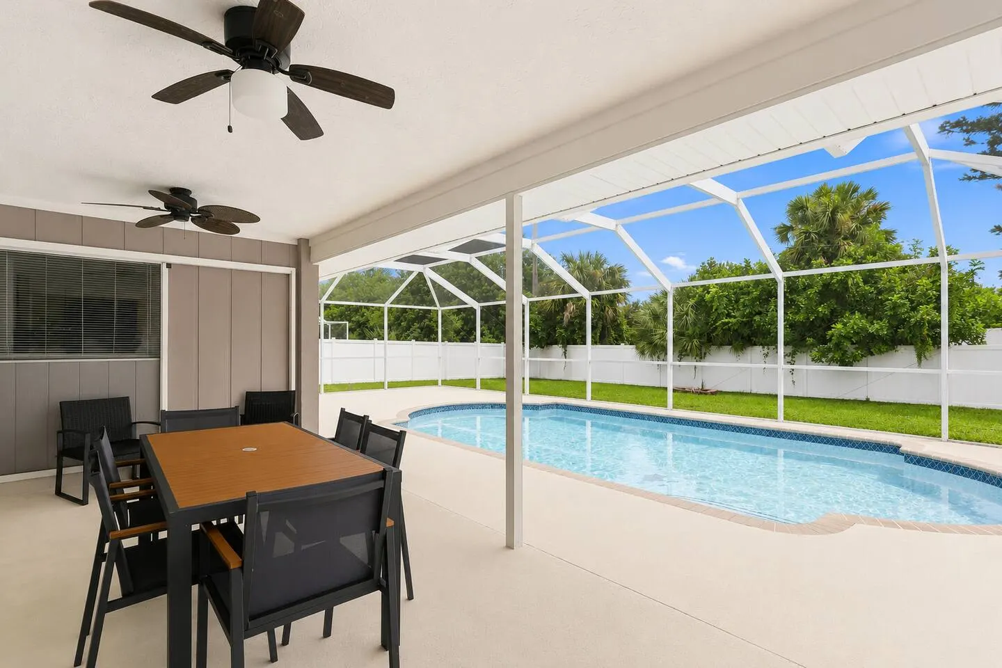Spacious Pool Home Near Englewood Beach | Sleeps 8 — photo 5